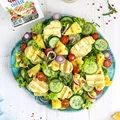 Sałatka z grillowanym serem halloumi i ananasem
