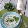 Zupa jogurtowa z pęczakiem. Inspiracje Yotam Ottolenghi i Sami Tamimi