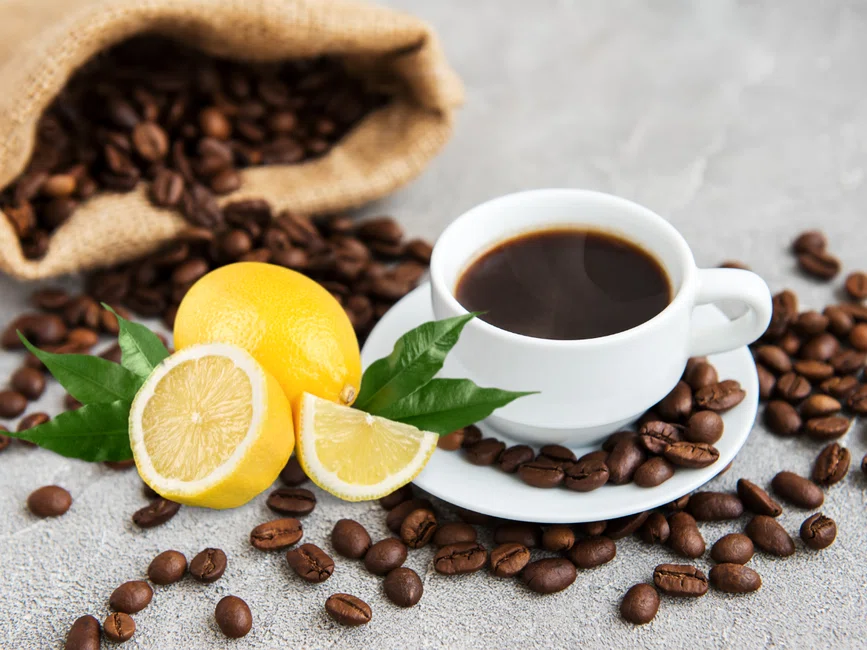 Czy kawa z cytryną pomaga schudnąć?
