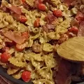 Makaron kokardki z szynką Szwarcwaldzką