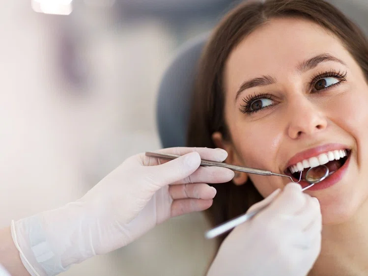 Zdjęcie Dlaczego już dziś powinnaś umówić się do dentysty? Poznaj 8 ważnych powodów #1