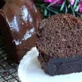 Babka z daktylami w czekoladowej polewie