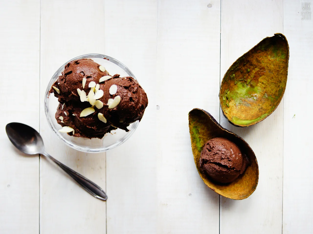 Lody czekoladowe z awokado (4 składniki)