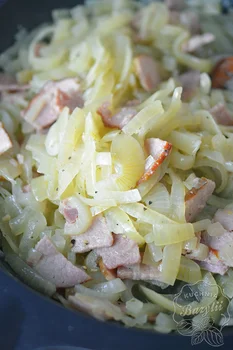 Duszona cebula - smak dzieciństwa