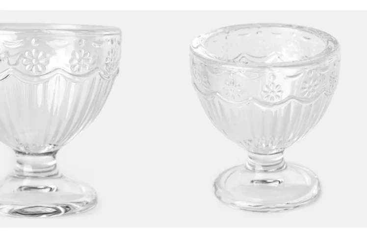 Zdjęcie Ta szklane podstawki na nóżce za 5 zł z Pepco zrobią szał na Wielkanocnym stole! Praktyczne, a goście nie oderwą wzroku #2