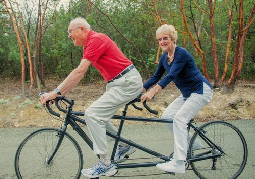 Emerytura stażowa nawet 7 lat wcześniej? Nowa reforma zakłada koniec pracy do 65. roku życia