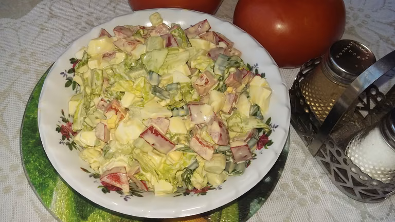 Sałatka z sałatą