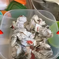 Brzydki zapach z plastikowych pojemników? Babcine sposoby!