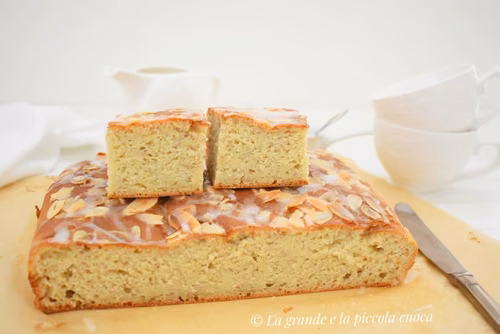 Drożdżowy chlebek bananowy