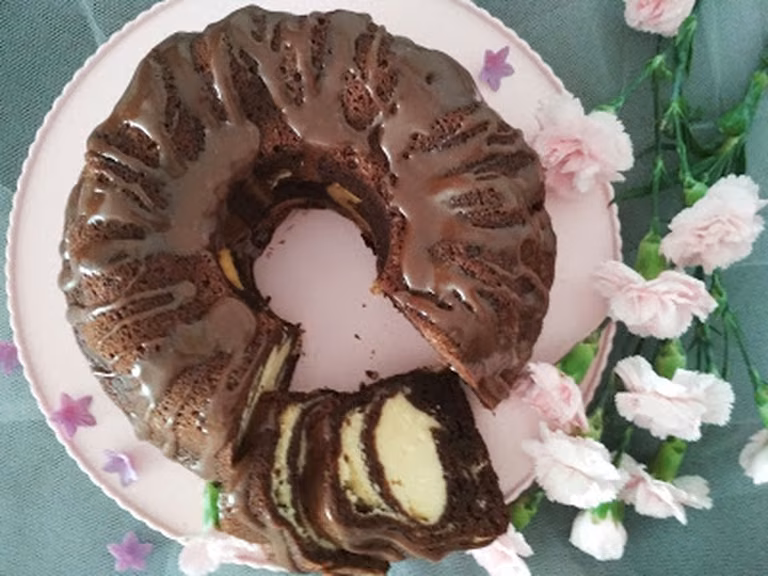 Babka z masa serniczkową