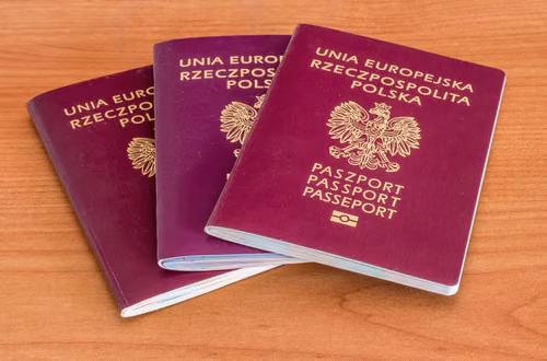 Paszport z dostawą do domu? Rząd szykuje dużą zmianę dla Polaków!
