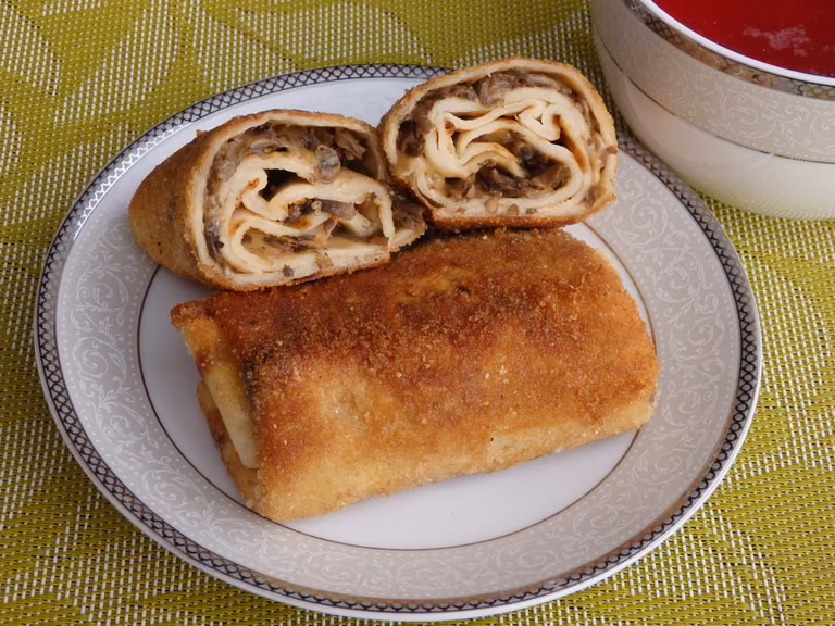 Krokiety z pieczarkami i żółtym serem