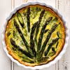 QUICHE Z ZIELONYMI SZPARAGAMI