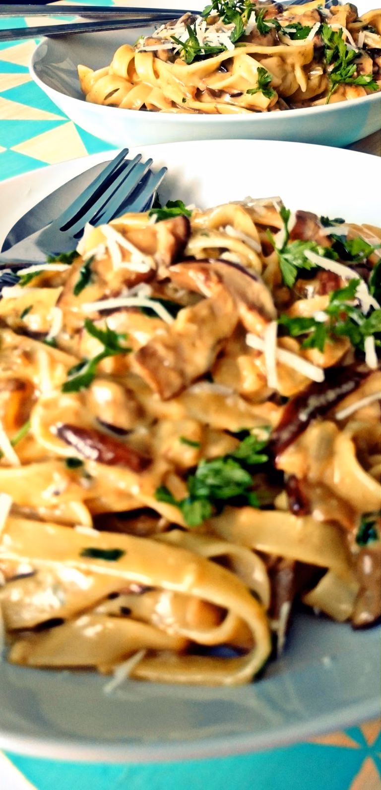 tagliatelle z grzybami leśnymi