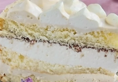 torcik z kremem śmietankowo-kawowym