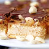Ciasto snickers bez pieczenia szybkie i proste do wykonania.