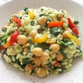Risotto ze szpinakiem, papryką i ciecierzycą