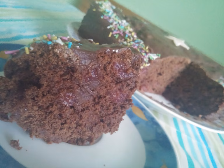 Czekoladowe brownie z wiśniami