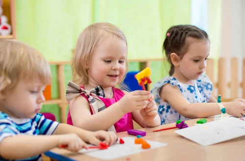 Przedszkola otwarte 14 godzin dziennie?! Pierwsza tak rewolucyjna zmiana w Polsce