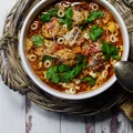 Włoska zupa pomidorowa z klopsikami z surowej kiełbasy