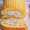 Pieczony omlet z ziołowym serkiem