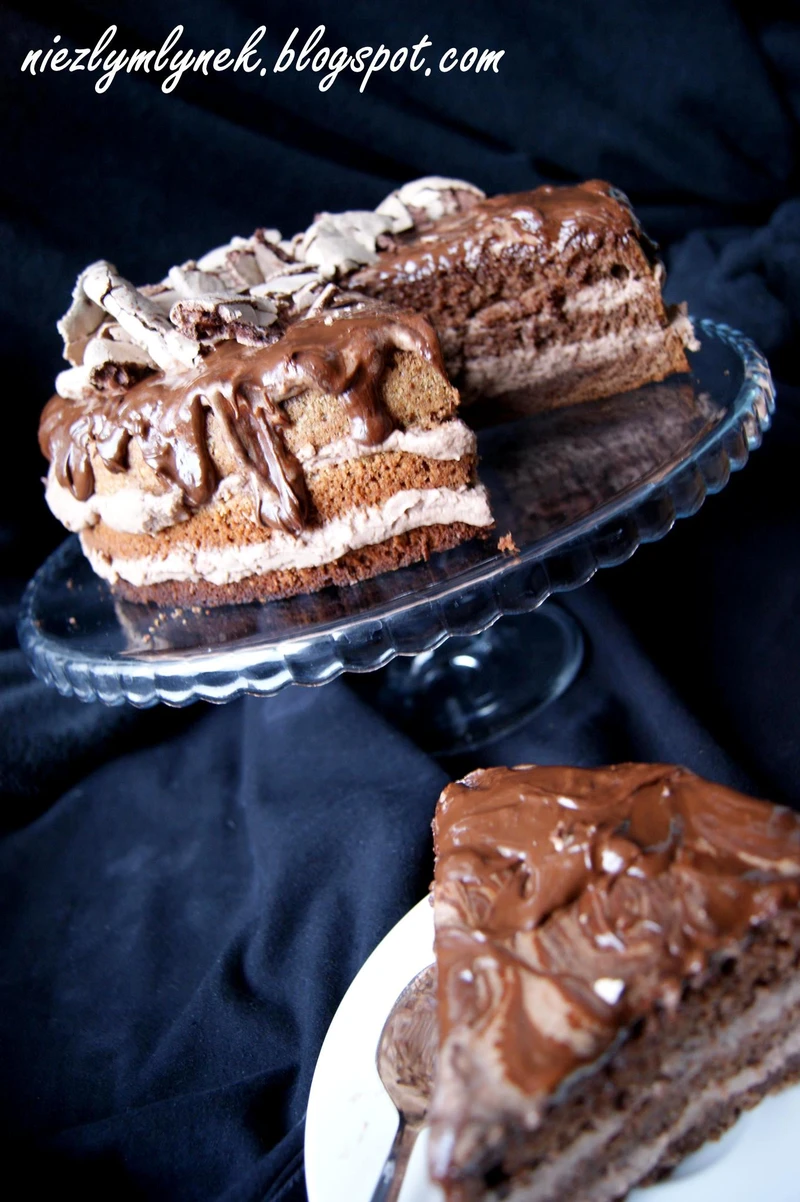 Czekoladowy tort z burbonem