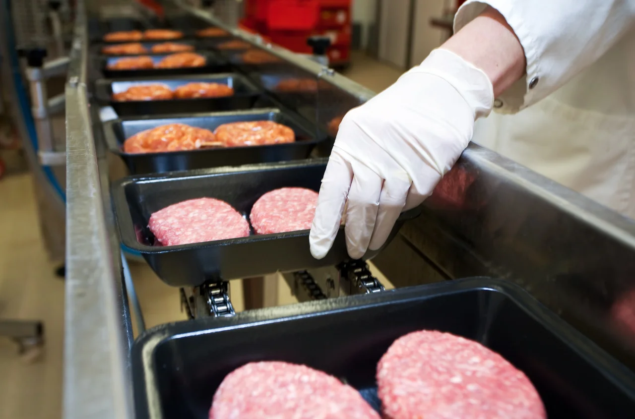 Pilne: Plastik w mięsie z Lidla! Nie jedz tego produktu! GIS ostrzega klientów