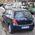 Czym najszybciej usunąć ptasie odchody z samochodu?