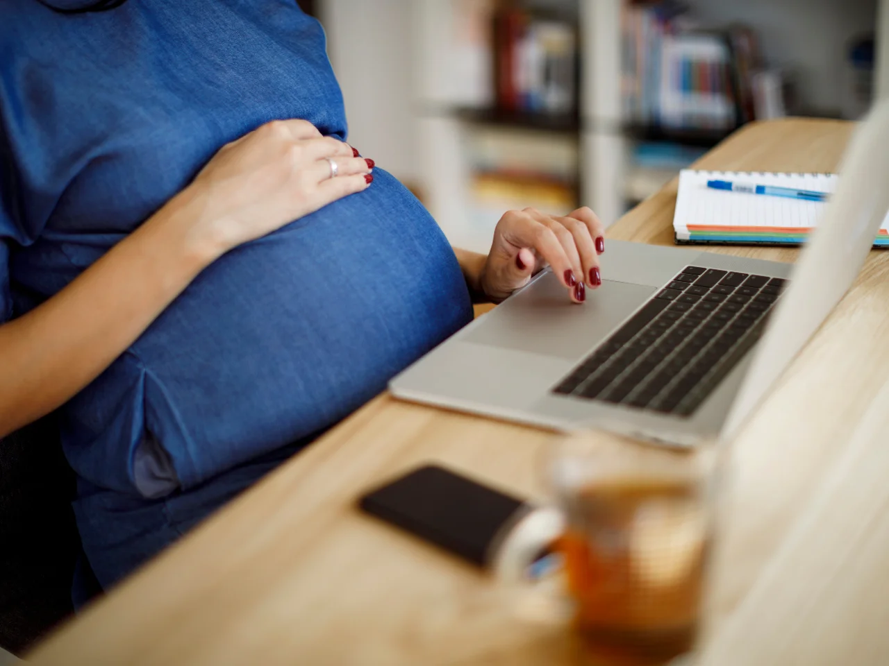 Co z wypłatami zasiłków dla ciężarnych? ZUS odpowiada na interwencję RPO!