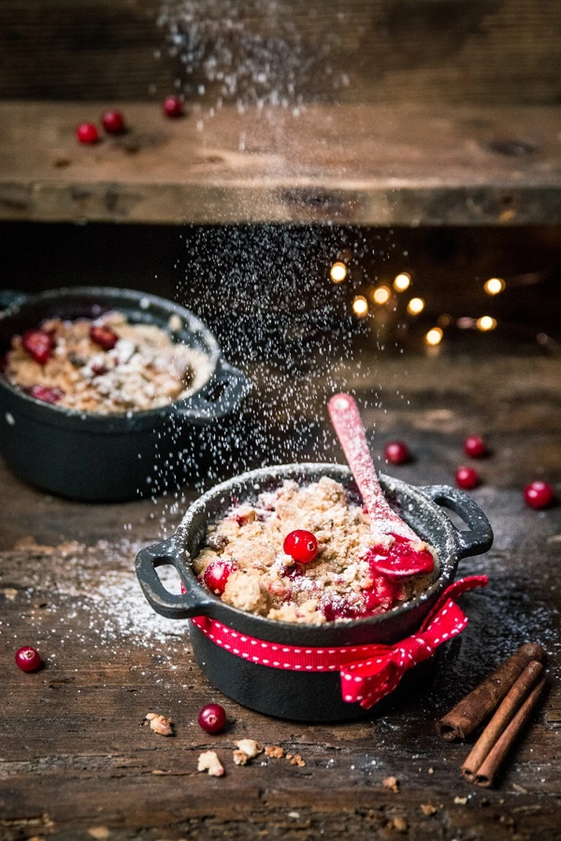 Żurawinowe crumble z cynamonem i słonecznikiem