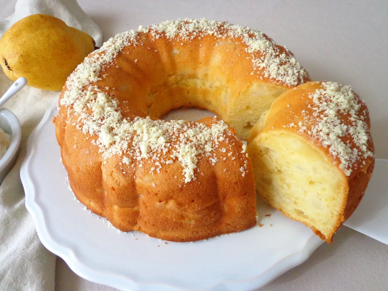 Ciasto z gruszkami, białą czekoladą i mascarpone, bez masła