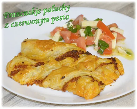 Francuskie paluchy z czerwonym pesto