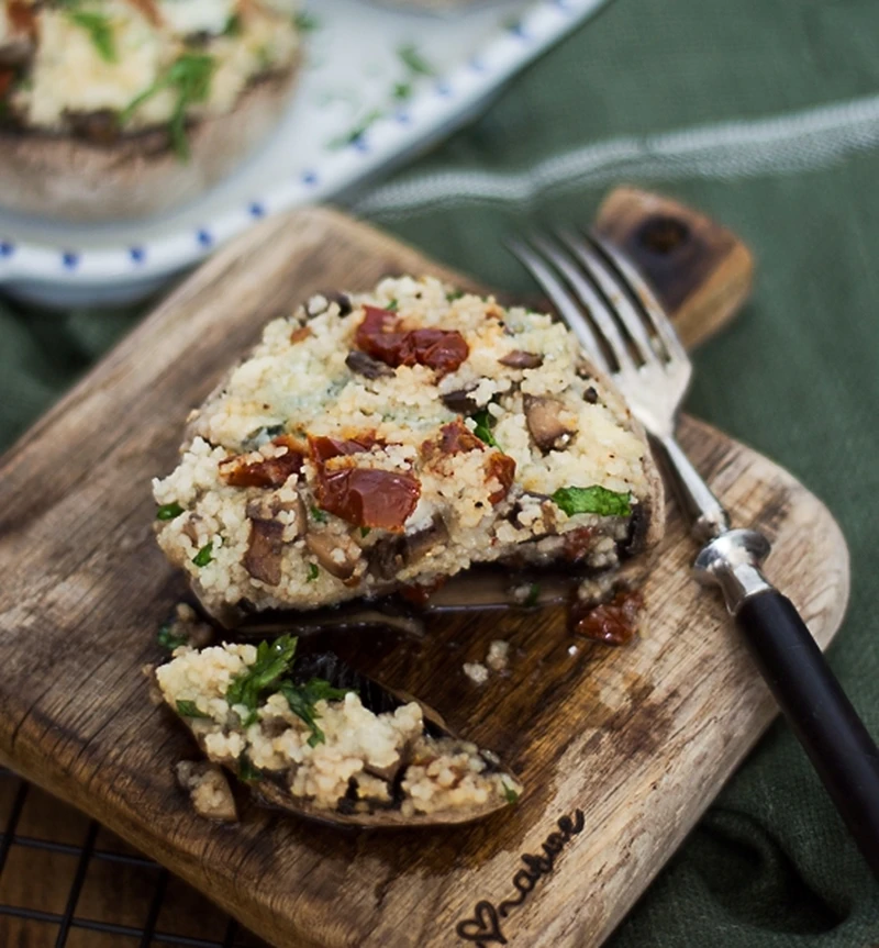 Grillowane pieczarki faszerowane kuskusem