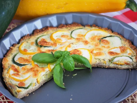 Keto tarta z cukinią (Paleo, LowCarb, bez nabiału) - moderncavegirl.pl