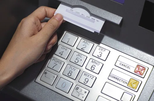 Wydruk z bankomatu - czy nie zdradza zbyt wielu informacji o Tobie?