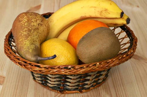 Tych owoców i warzyw lepiej nie jeść w zimie! To pułapka na Twoje zdrowie!