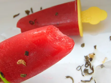 TRUSKAWKOWE LODY NA BAZIE ZIELONEJ HERBATY