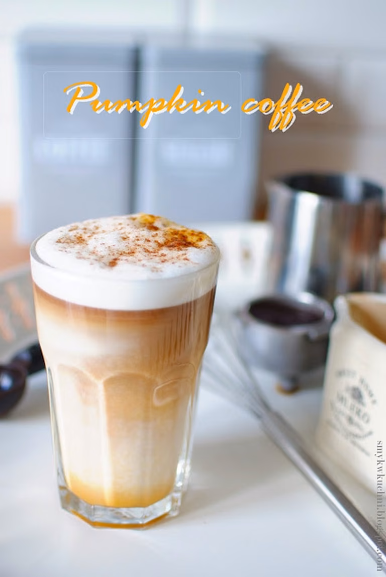 DYNIOWE LATTE! PUMPKIN COFFEE!