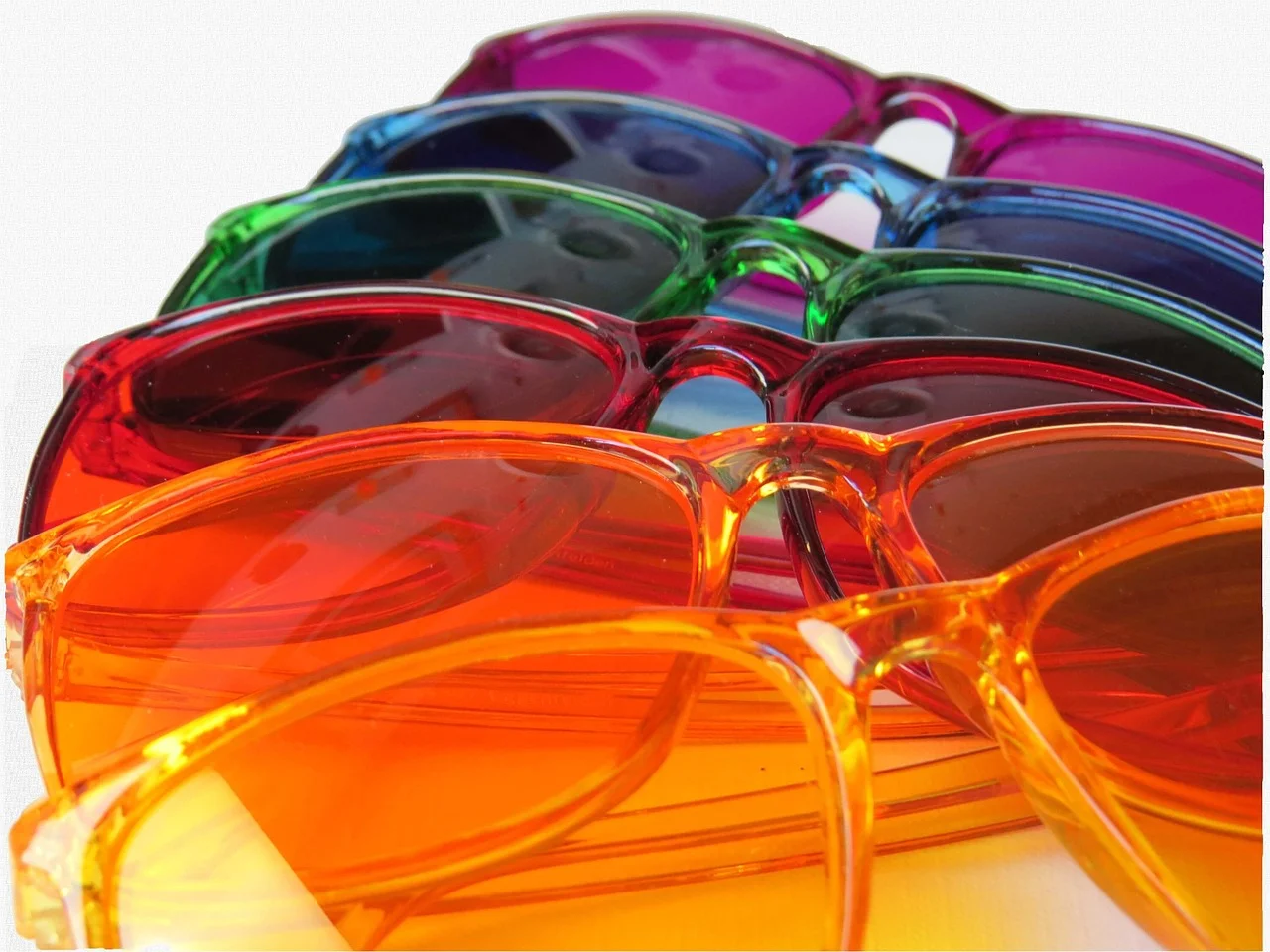 Jak wybrać okulary przeciwsłoneczne?