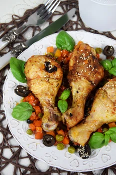 Aromatyczne pieczone udka z warzywami!