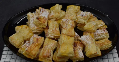 Cudo kokardkowe z ciasta francuskiego
