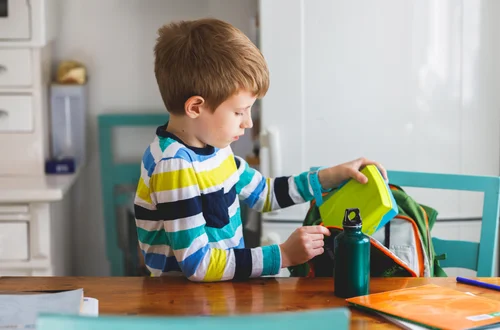 300 zł na dziecko w wieku od 7 do 24 lat! ZUS przypomina: To ostatnie 4 dni na wniosek o świadczenie!