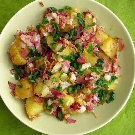 Sałatka ziemniaczana na ciepło