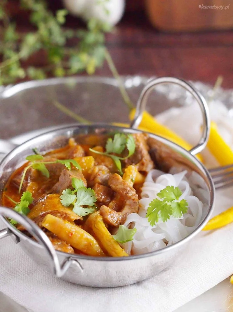 Tajskie czerwone curry z dynią i gęsią