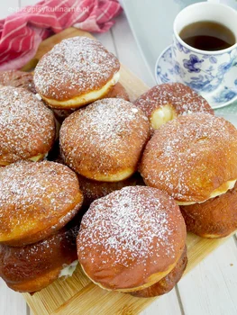 Pączki z budyniem - domowe, ekstra puszyste i mięciutkie