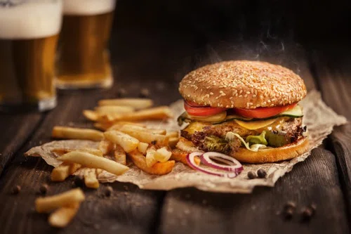 Hamburger z wołowiną