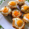 Chlebowe muffinki z jajkiem na śniadanie dla mamy