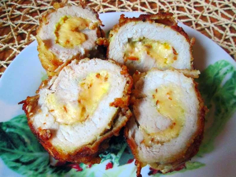 Schab faszerowany serem
