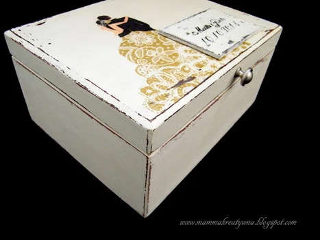 ręcznie zdobiony wedding box na prezent