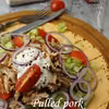 Pulled pork, długo pieczona wieprzowina